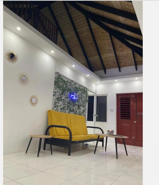 Queens Palace -Montego Bay Airport Suite Екстер'єр фото